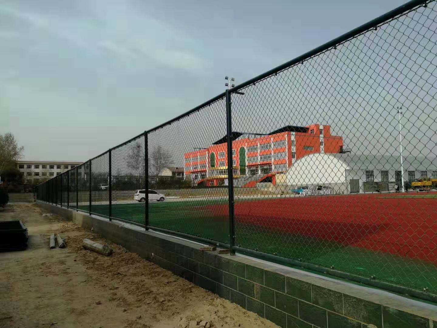 山東籃球場圍網(wǎng)報(bào)價(jià)