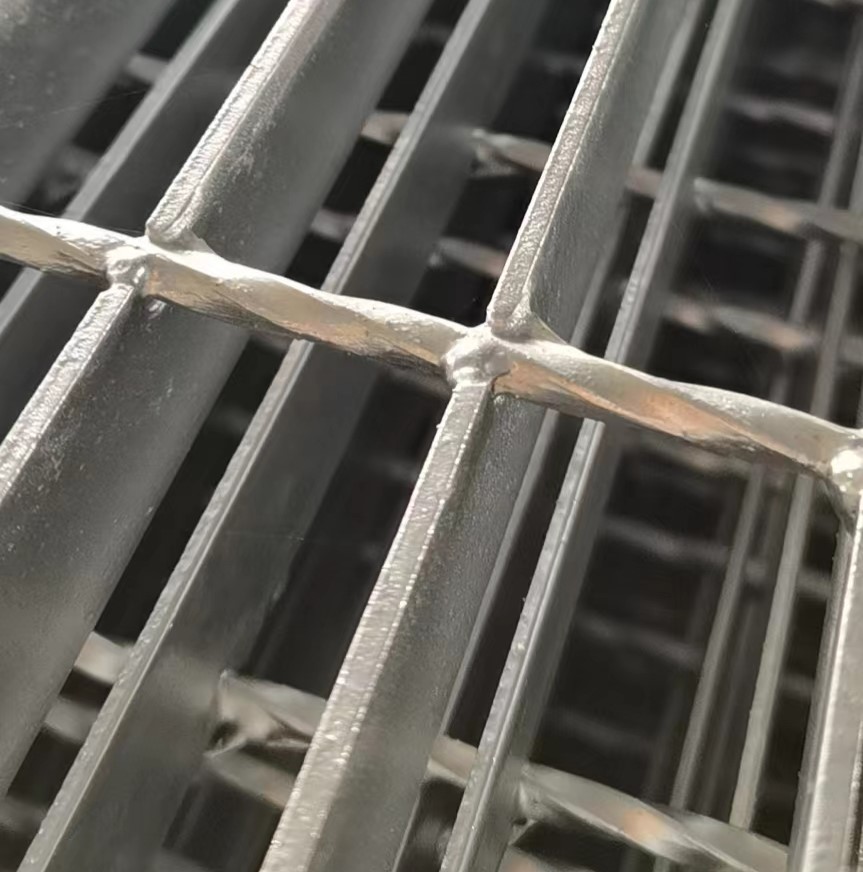 江蘇g325/30/100鋼格柵鋼格柵板